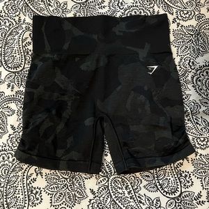 ‼️FIRM PRICE‼️ Gymshark Adapt Camo Seamless Shorts - Savanna | Black Med